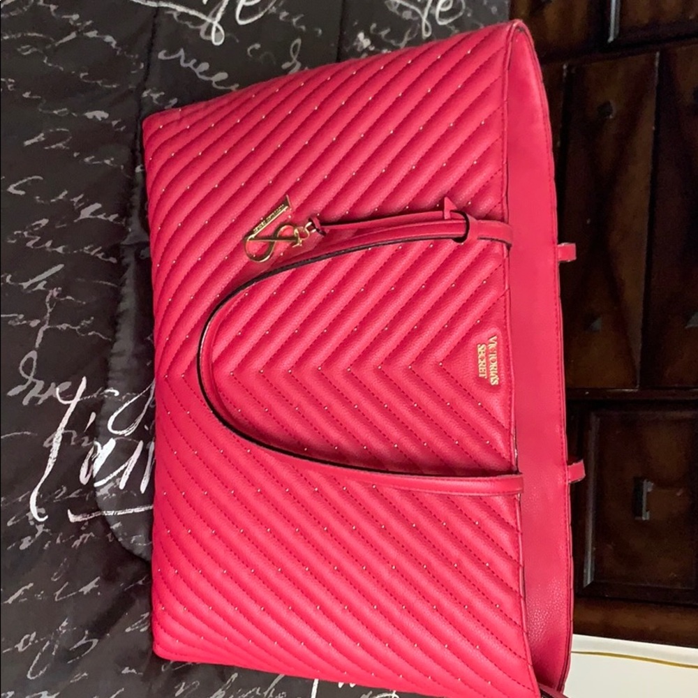 Victoria purse